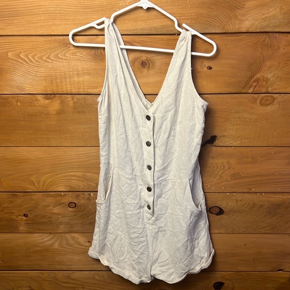 V-Neck Button-Up Romper Womens Lg off white Pockets Summer Casual Beach‎ Party - Picture 1 of 7